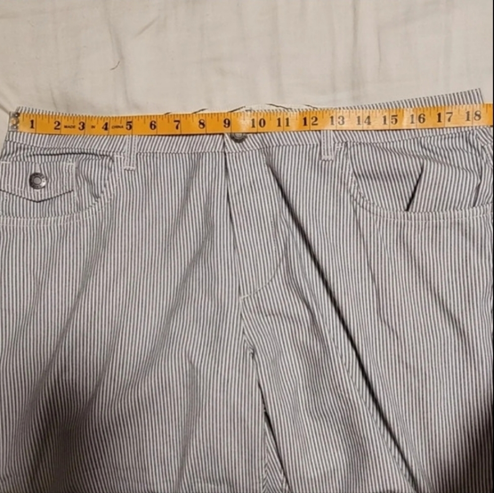 New Chico's Dylan striped crop pants - Picture 5 of 7